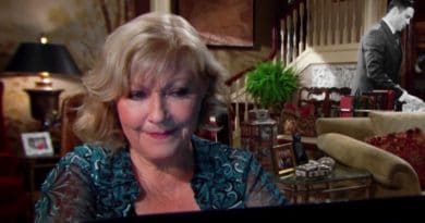 Young and the Restless: Traci Abbott (Beth Maitland)