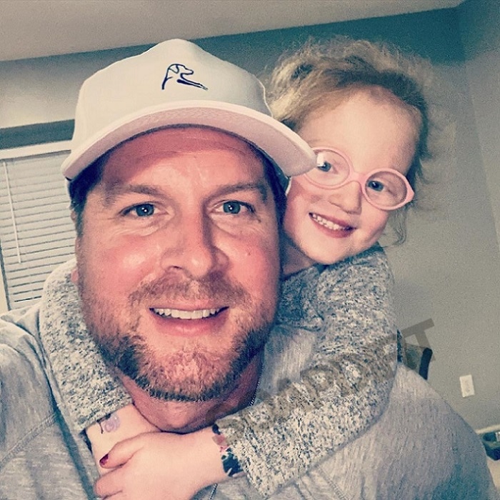 OutDaughtered: Hazel Busby - Dale Mills