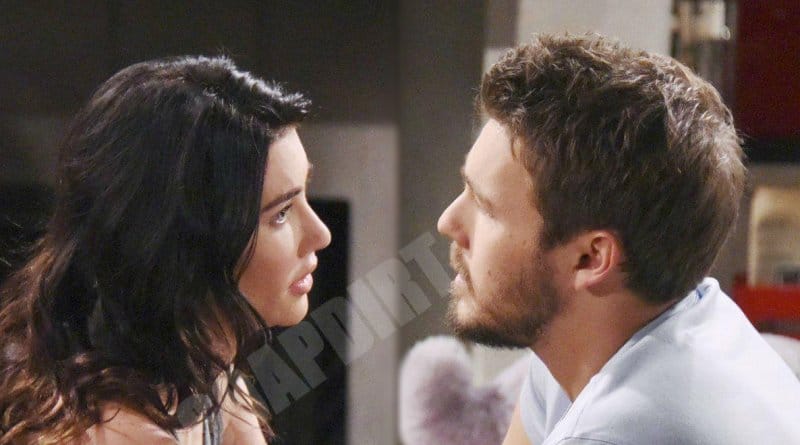 Bold and the Beautiful: Steffy Forrester (Jacqueline MacInnes Wood) - Liam Spencer (Scott Clifton)