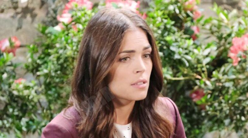 Days of our Lives: Zoey Burge (Kelly Thiebaud)