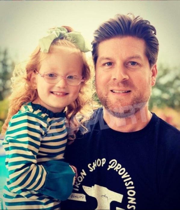 OutDaughtered: Dale Mills - Hazel Busby