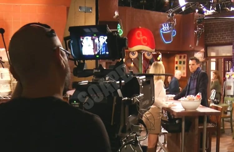 Young and the Restless: Billy Abbott (Jason Thompson) - Sharon Newman (Sharon Case)
