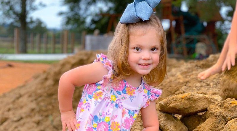 Sweet Home Sextuplets: Rivers Waldrop