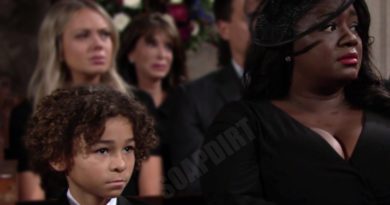 Young and the Restless Comings Goings: Moses Winters (Dax Randall) - Sofia Dupre (Julia Pace Mitchell)