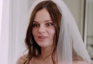 '90 Day Fiance': Julia Mad at Brandon - Wedding Dress Drama | Soap Dirt