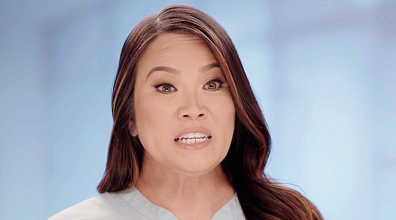 Dr. Pimple Popper: Sandra Lee