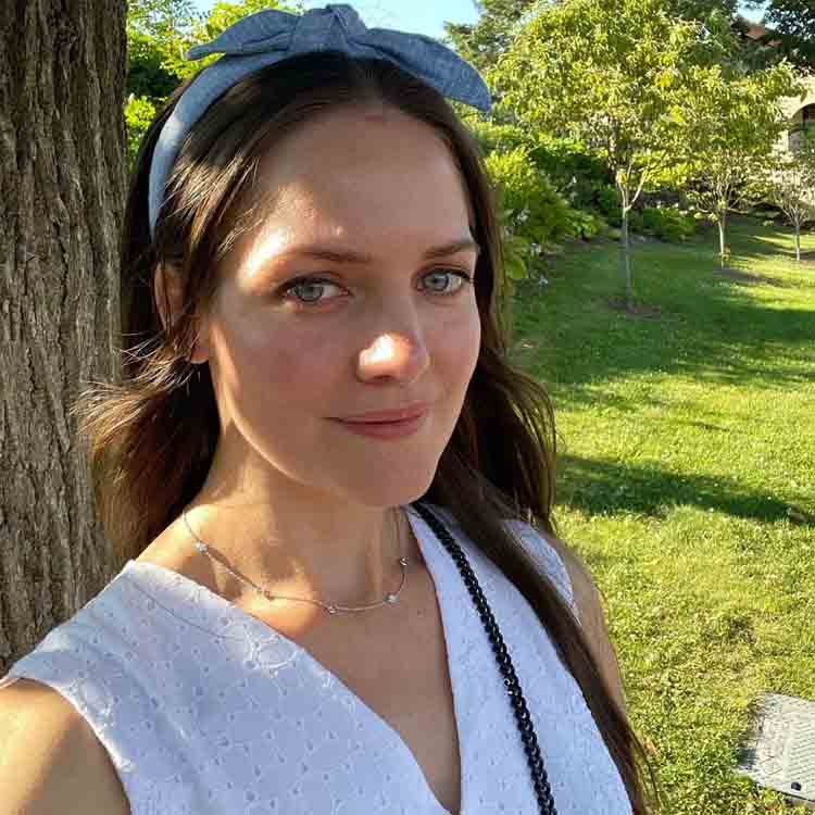 'Return to Amish' Kate Stoltz Gets Emotional After Family Reunion