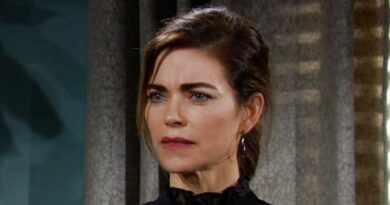 Young and the Restless: Victoria Newman (Amelia Heinle)