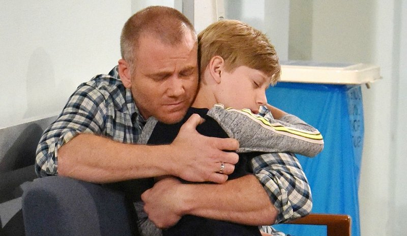 Young and the Restless: Max Rayburn (Jared Breeze) - Ben Rayburn - Stitch (Sean Carrigan)