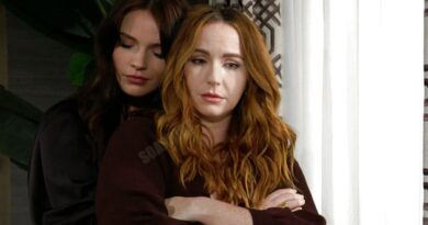 Young and the Restless: Tessa Porter (Cait Fairbanks) - Mariah Copeland (Camryn Grimes)