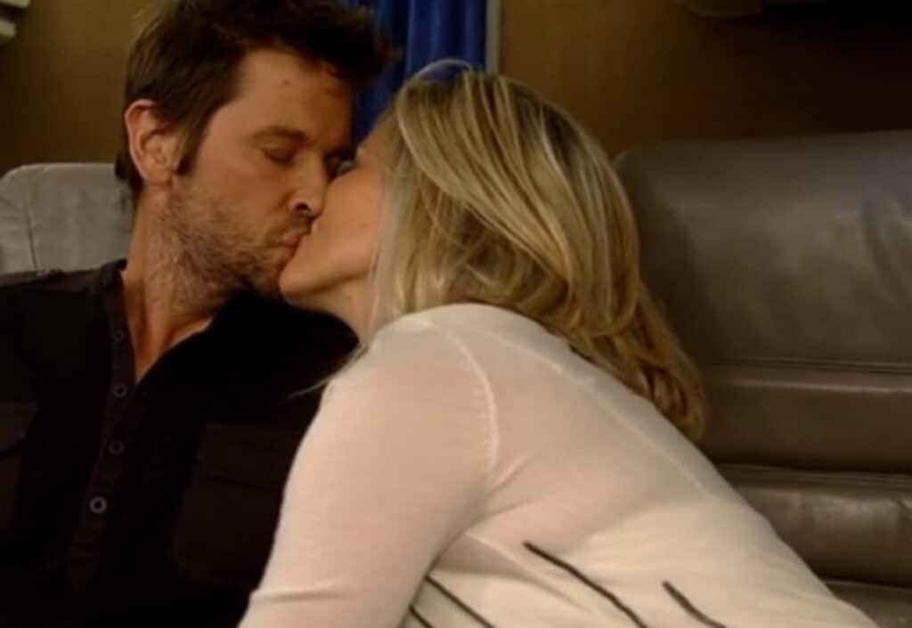 General Hospital: Carly Corinthos (Laura Wright) - Franco Baldwin (Roger Howarth)