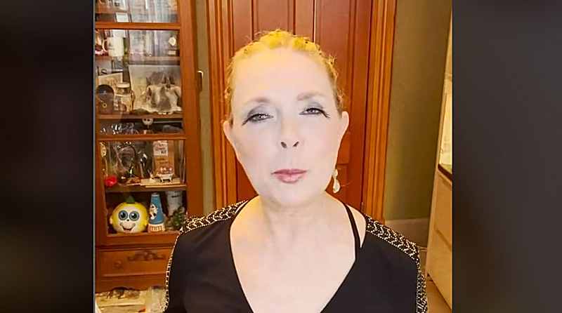 'Teen Mom': Farrah Abraham's Mom Debra Drops Bizarre Video | Soap Dirt