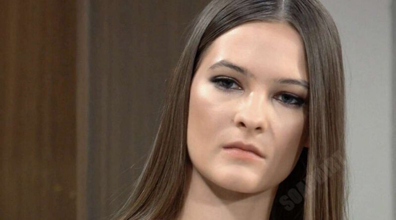 General Hospital: Esme Prince (Avery Kristen Pohl)