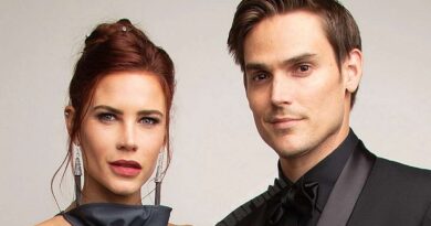 Young and the Restless: Adam Newman (Mark Grossman) - Sally Spectra (Courtney Hope)