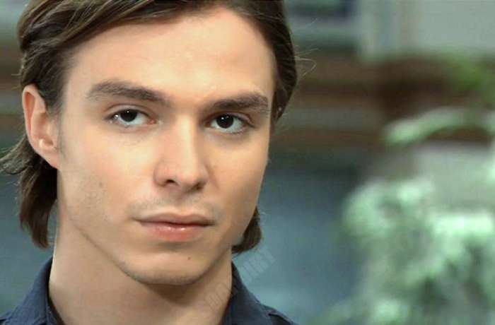 General Hospital: Spencer Cassadine (Nicholas Chavez)