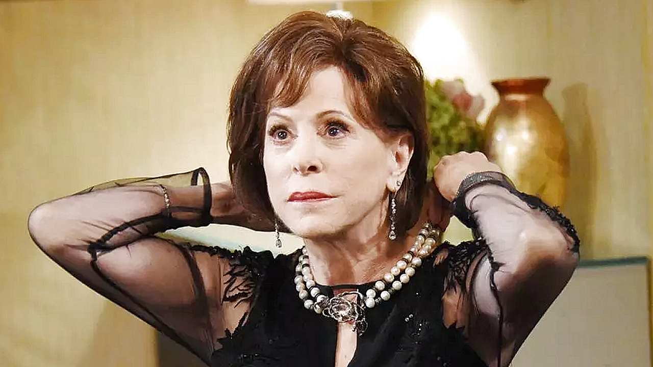 You Won't Believe Who's Back On 'Days Of Our Lives': Louise Sorrel As ...