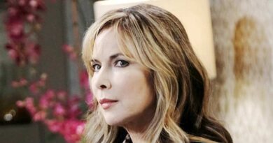 Days of our Lives Comings and Goings: Kate Roberts (Lauren Koslow)