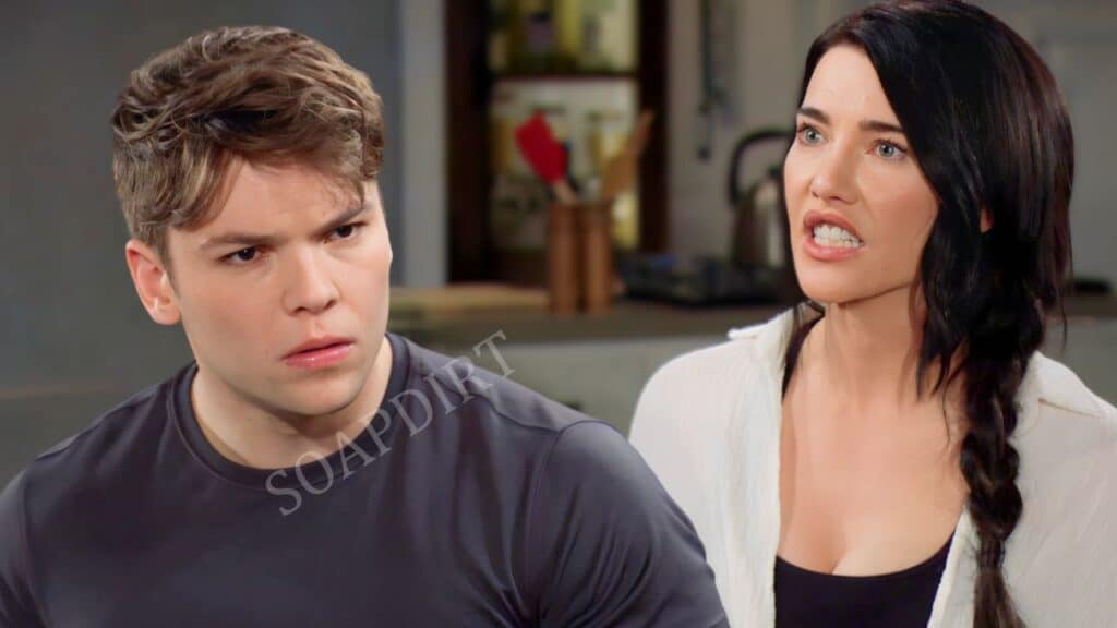 Bold and the Beautiful: RJ Forrester (Joshua Hoffman) - Steffy Forrester (Jacqueline MacInnes Wood)
