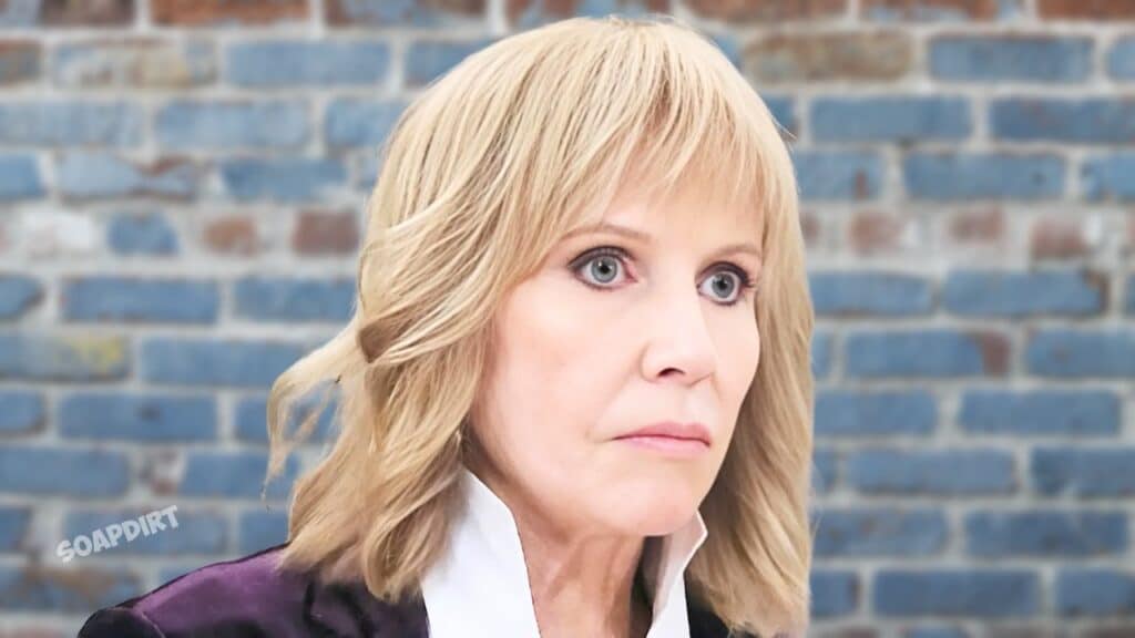 Hospital General: Monica Quartermaine (Leslie Charleson)